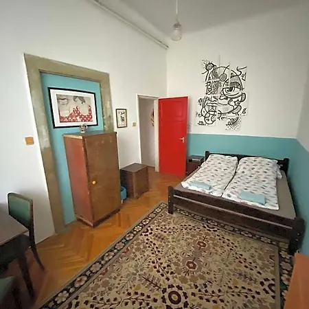 Kaleidoszkóp Ház * Esztergom
