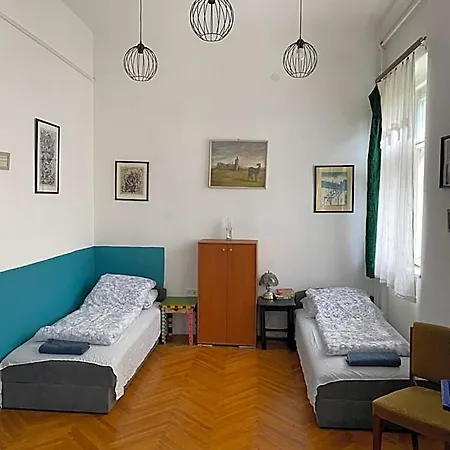 Hostel Kaleidoszkóp Ház *